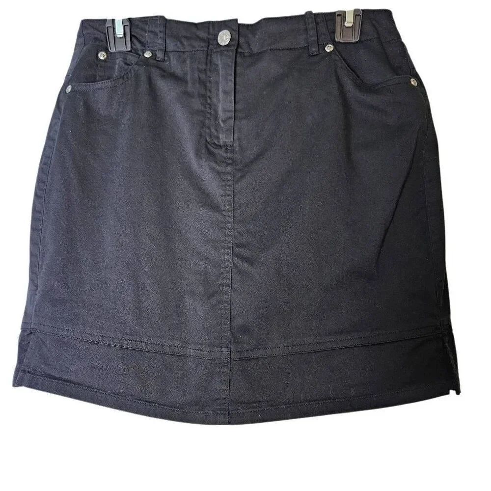 Bamboo Traders cotton skort, black. Size 8.